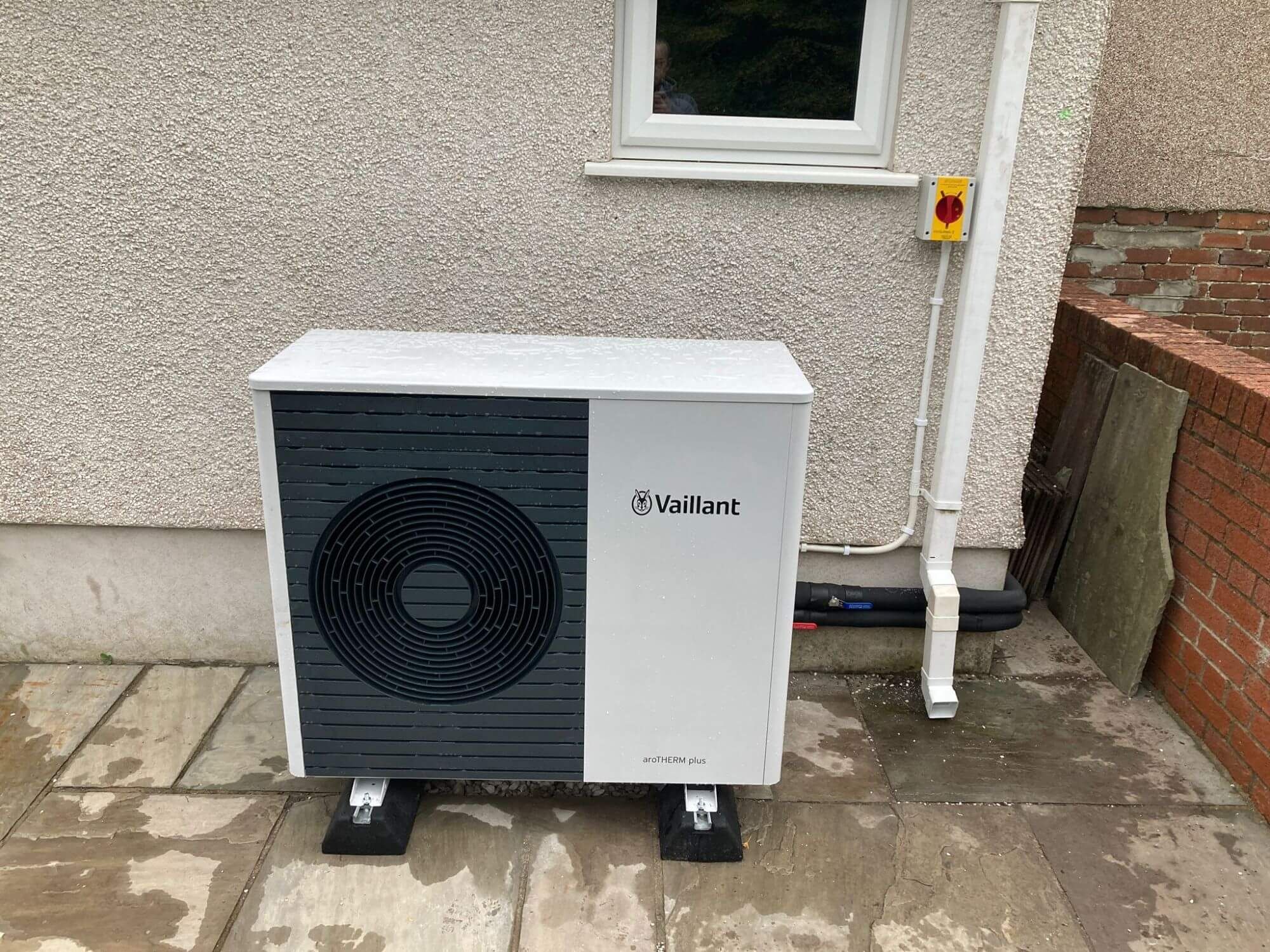 Air Source Heat Pump, Pontrhydyfen.jpg